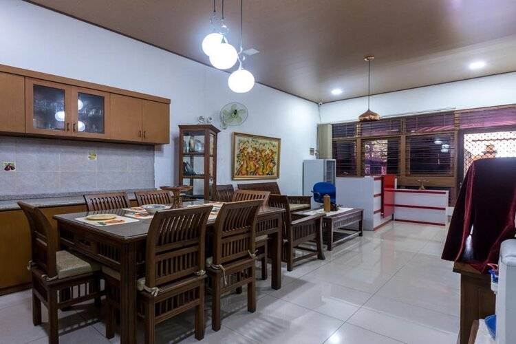 Oyo 1082 Kost Arie 1