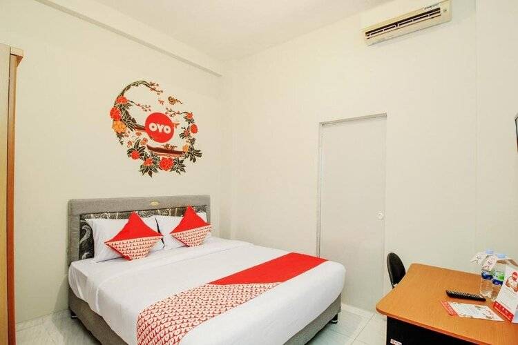 Oyo 1111 Pasar Baru Inn