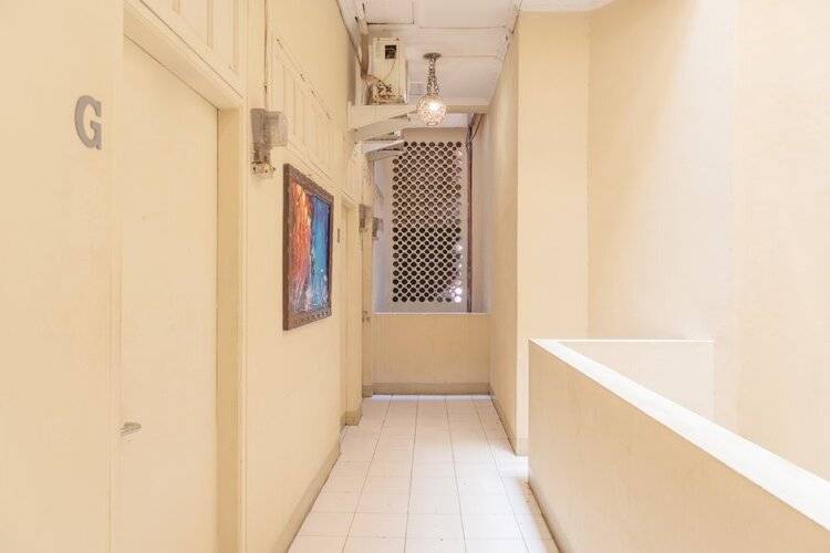 Oyo 1111 Pasar Baru Inn