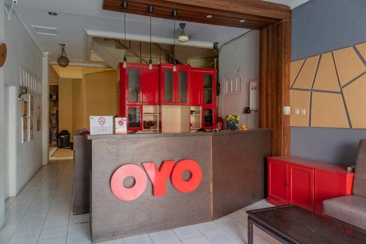 Oyo 1111 Pasar Baru Inn