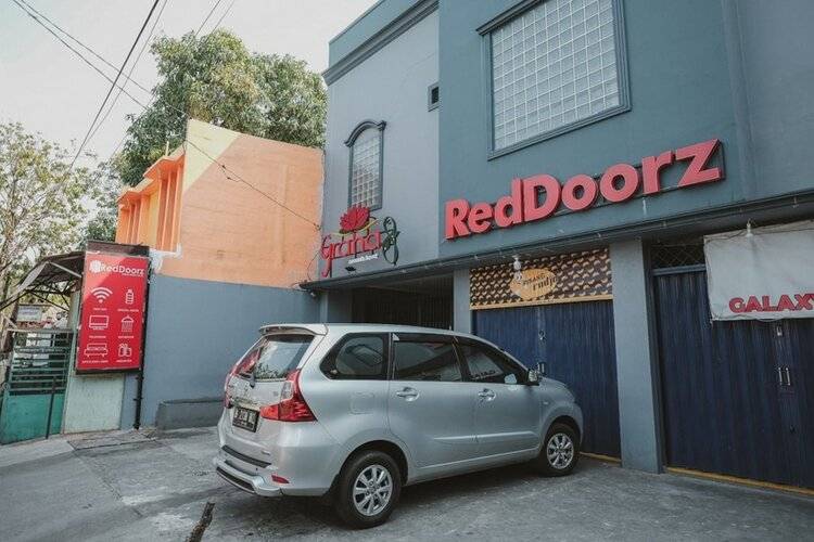 Reddoorz Near Rsud Koja