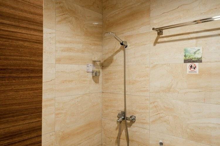 Reddoorz Plus Near Lippo Mall Kemang 2