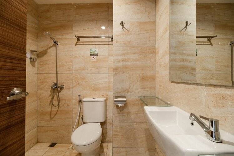 Reddoorz Plus Near Lippo Mall Kemang 2