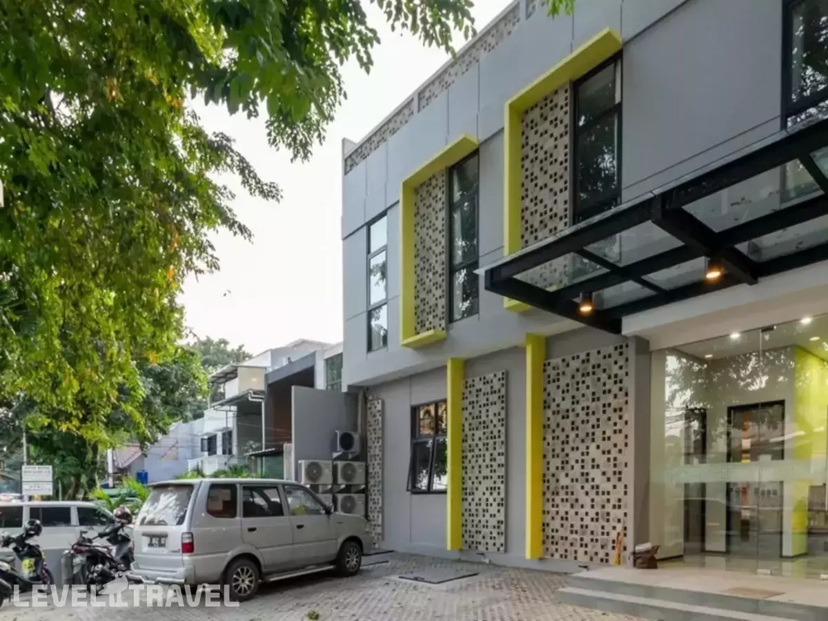 Reddoorz Plus Near Senayan City - Hostel