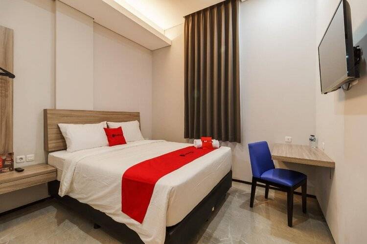 Reddoorz Plus Near Senayan City - Hostel