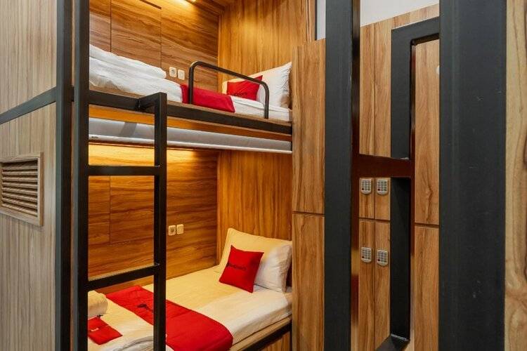 Reddoorz Plus Near Senayan City - Hostel