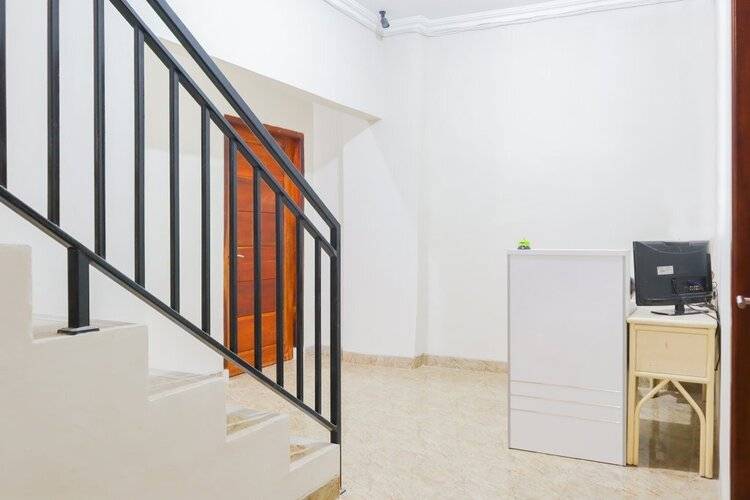 Super Oyo 1519 Axl Residence