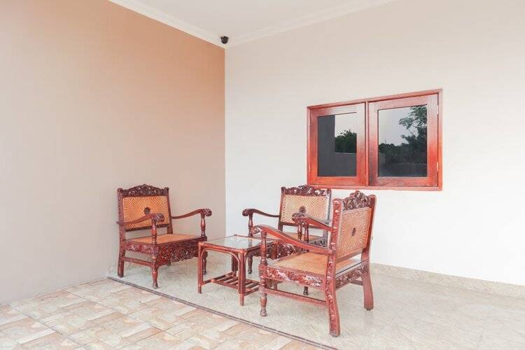Super Oyo 1519 Axl Residence