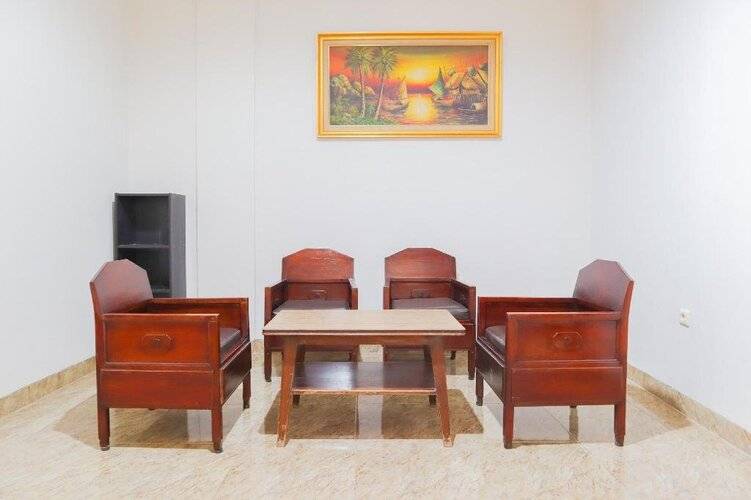 Super Oyo 1519 Axl Residence