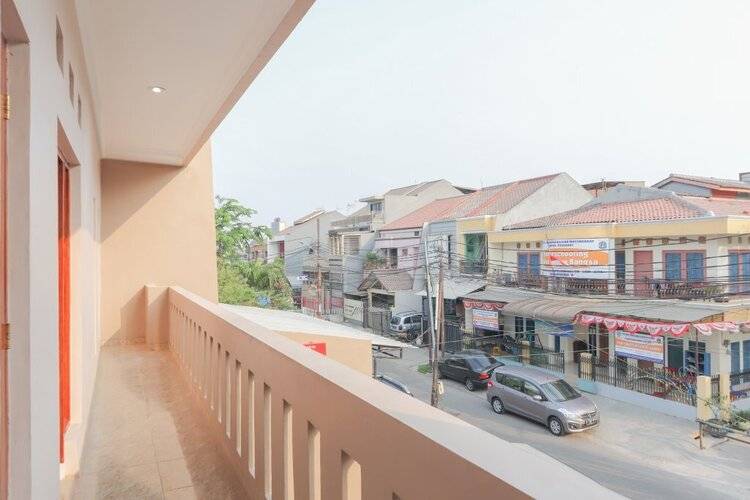 Super Oyo 1519 Axl Residence
