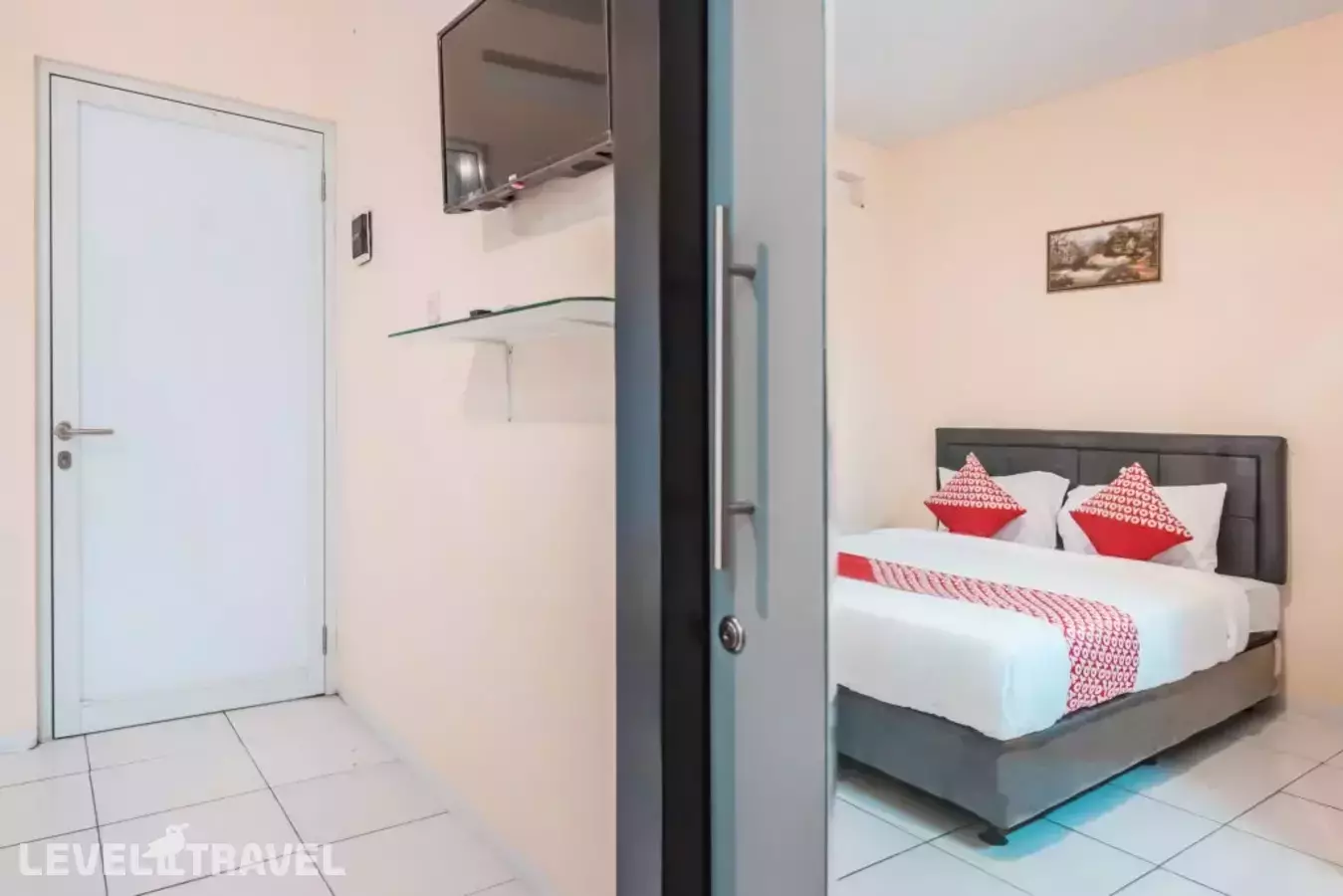 Super Oyo 1868 J&B Room Pramuka