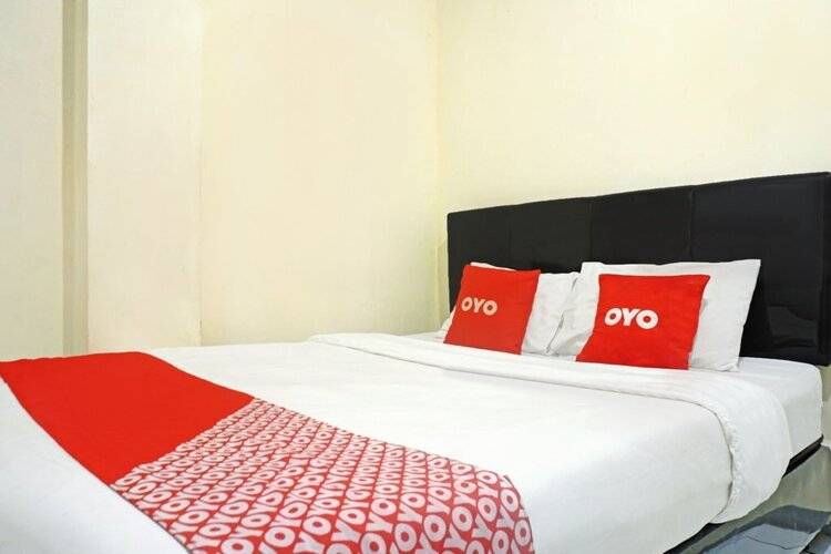 Super Oyo 1868 J&B Room Pramuka