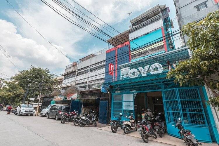 Super Oyo 478 Balcon Biru
