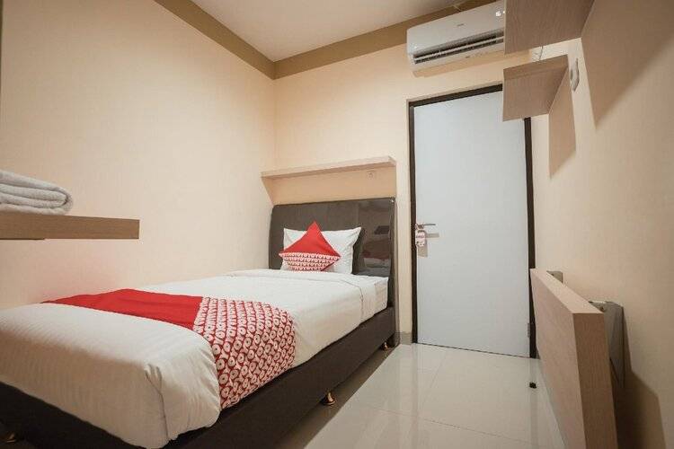 Super Oyo 478 Balcon Biru