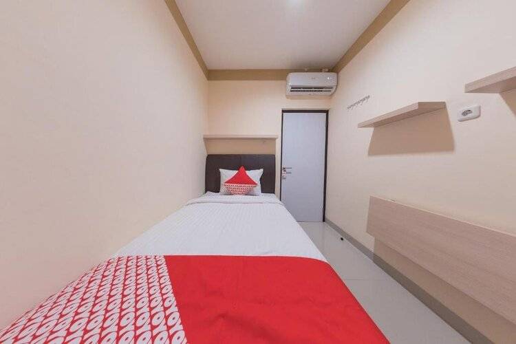 Super Oyo 478 Balcon Biru