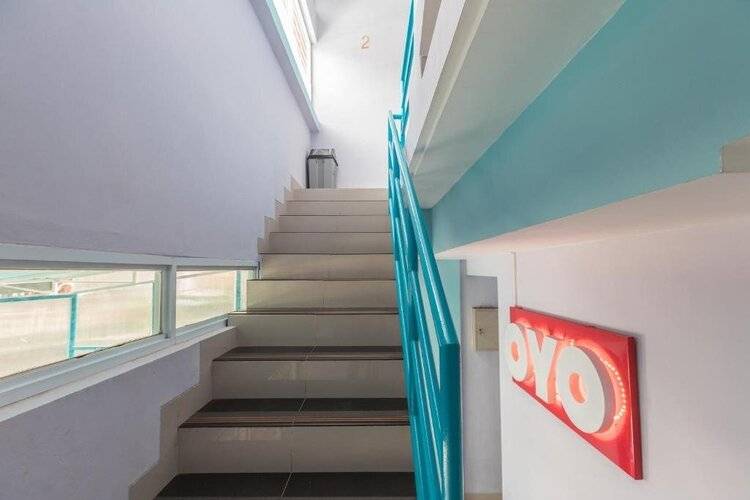 Super Oyo 478 Balcon Biru