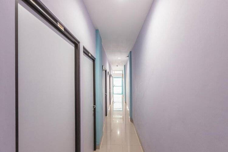 Super Oyo 478 Balcon Biru