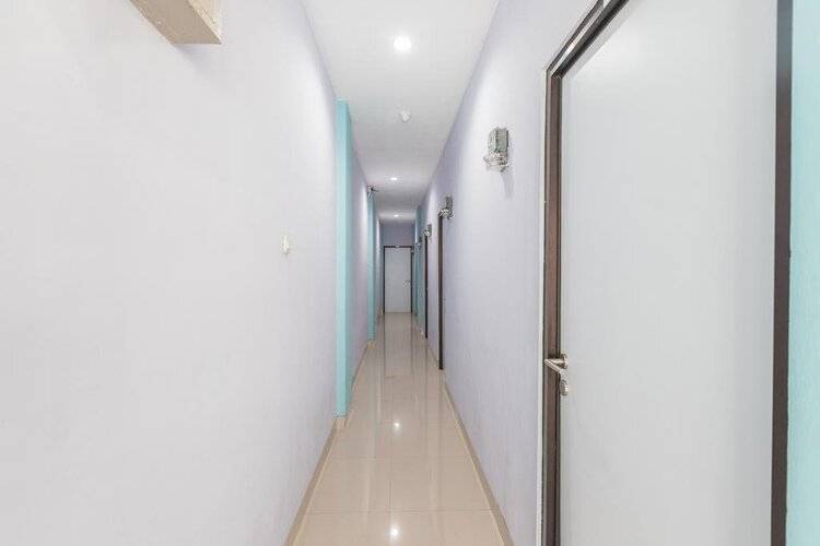 Super Oyo 478 Balcon Biru