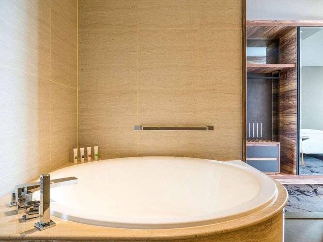 Swissôtel Jakarta Pik Avenue