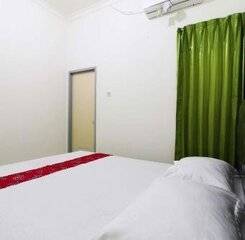 $item['hotel']['name']
