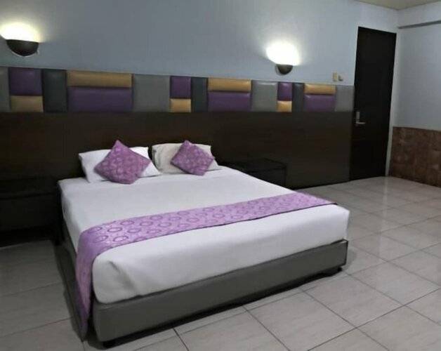 Alma Hotel