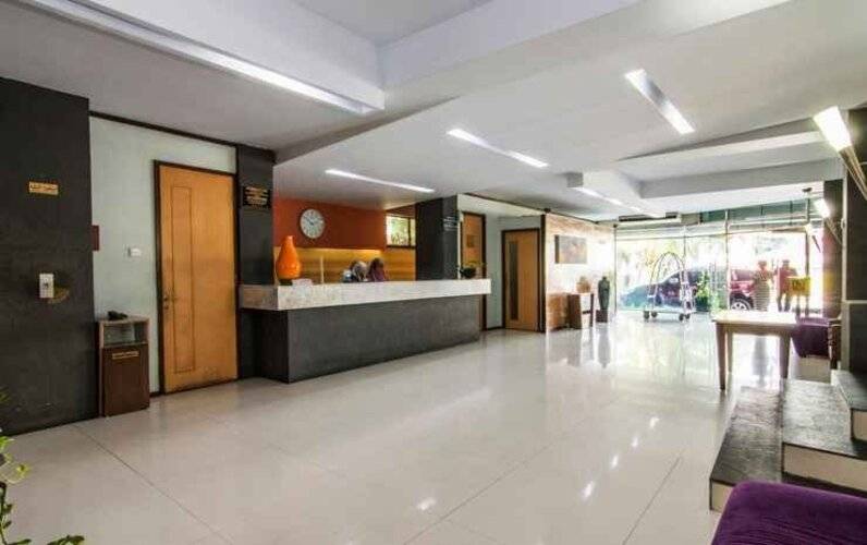 Alma Hotel