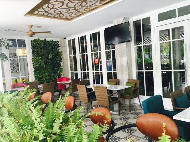 Feodora Grogol Hotel