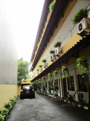 Maxim Hotel