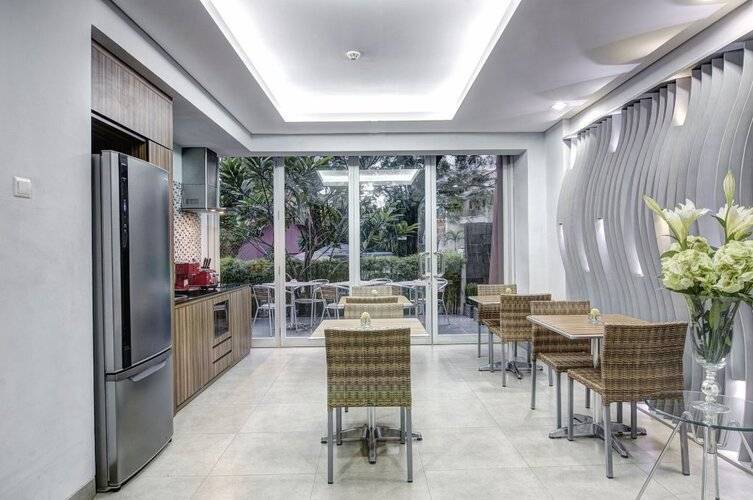 Sampit Residence Managed By Flat06