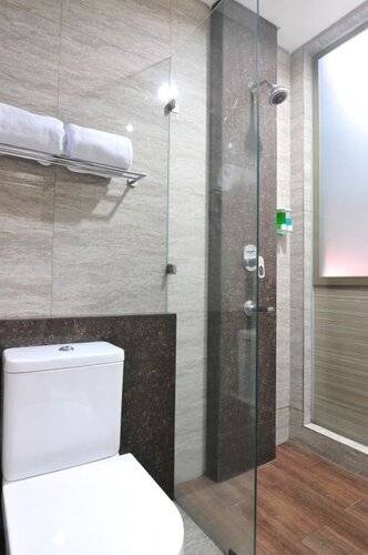 Sampit Residence Managed By Flat06