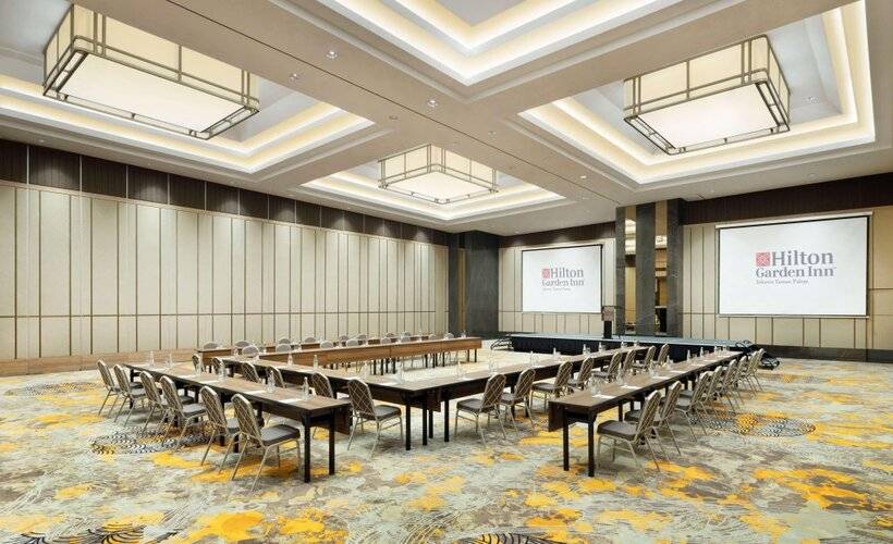 Hilton Garden Inn Jakarta Taman Palem