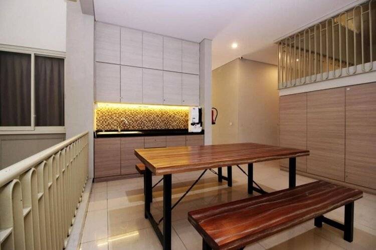 Home 899 Patal Senayan