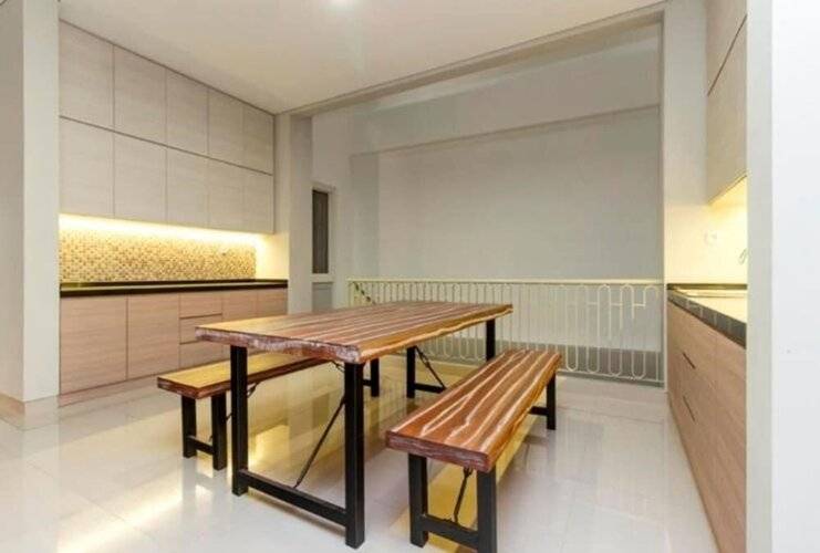 Home 899 Patal Senayan