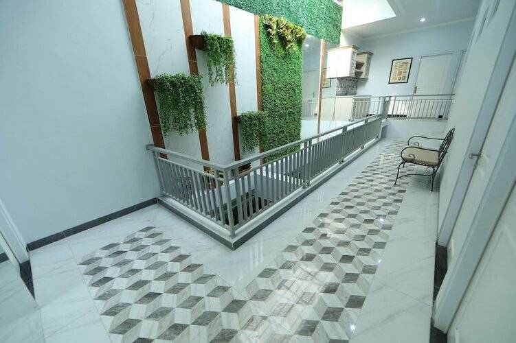 Nest Residence