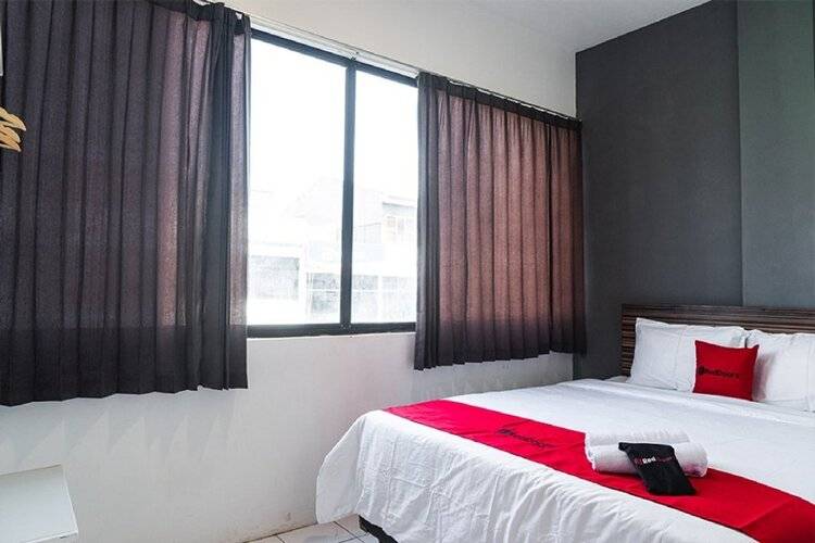 Reddoorz Near Seasons City Mall