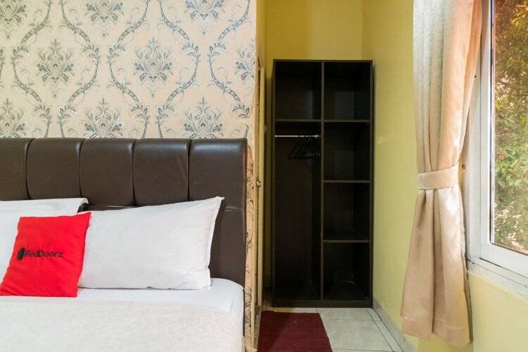 Reddoorz Near Tomang 2