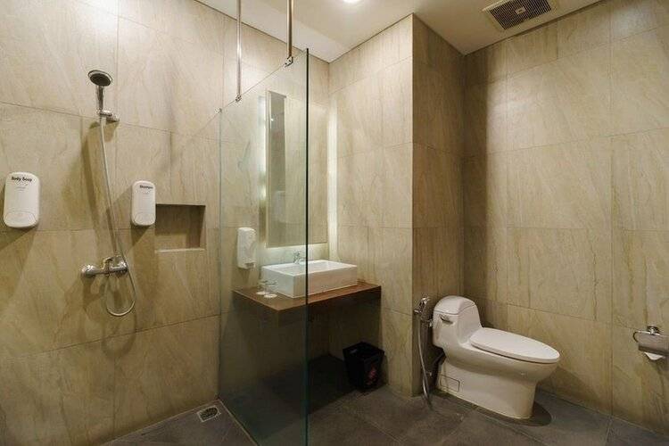 Reddoorz Plus Near Dunia Fantasi Ancol
