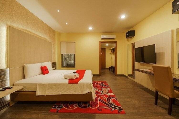 Reddoorz Plus Near Dunia Fantasi Ancol