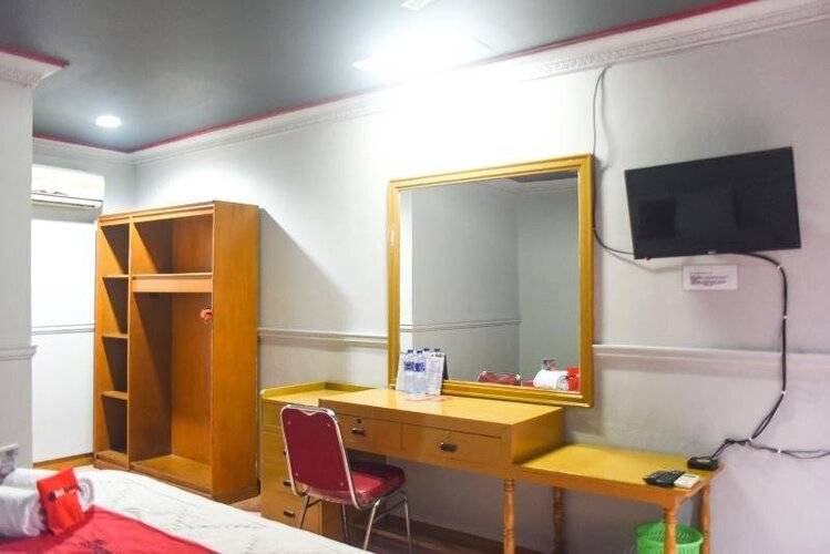 Reddoorz Plus Near Rscm Jakarta