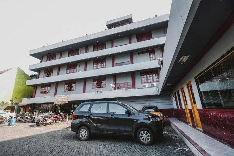Reddoorz Plus Near Rscm Jakarta