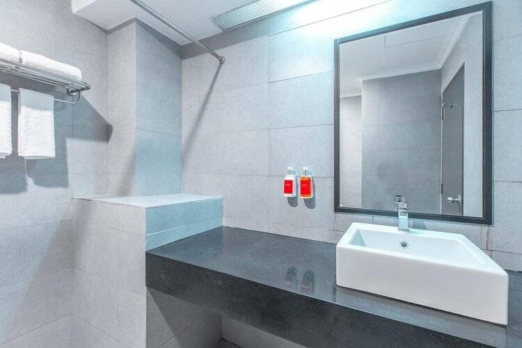 Super Oyo Townhouse 1 Hotel Salemba