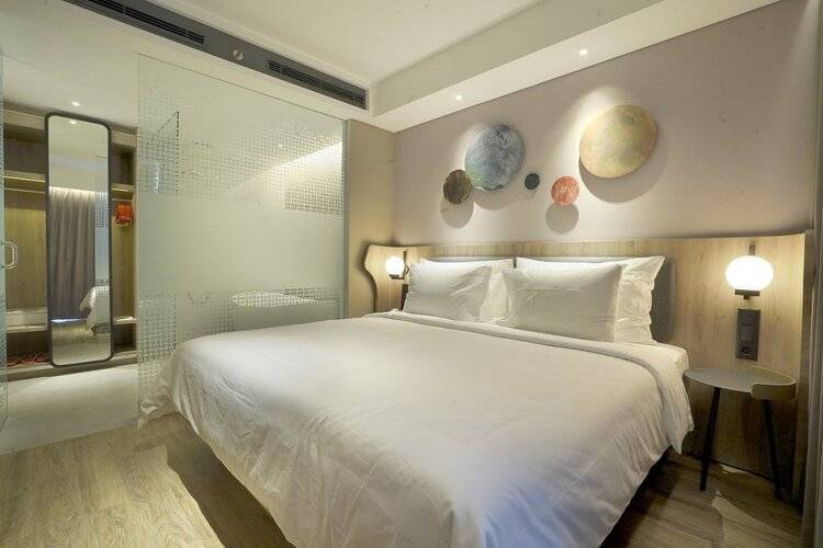 Harris Suites Puri Mansion