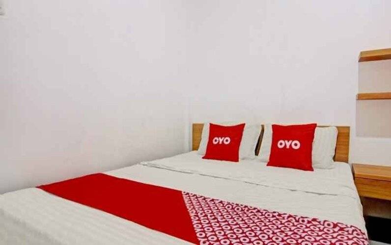 Oyo 90432 Family Residence
