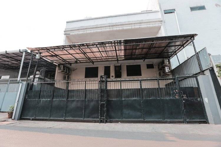 Oyo 141 Fatmawati Cozy Residence