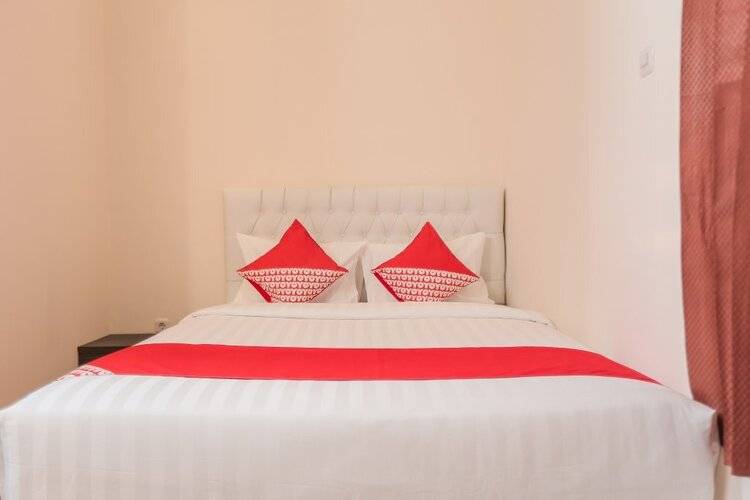 Oyo 141 Fatmawati Cozy Residence