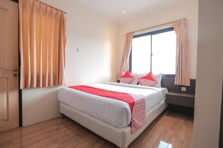 Oyo 141 Fatmawati Cozy Residence
