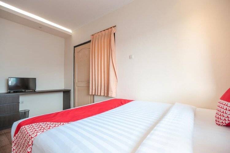 Oyo 141 Fatmawati Cozy Residence