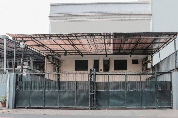 Oyo 141 Fatmawati Cozy Residence