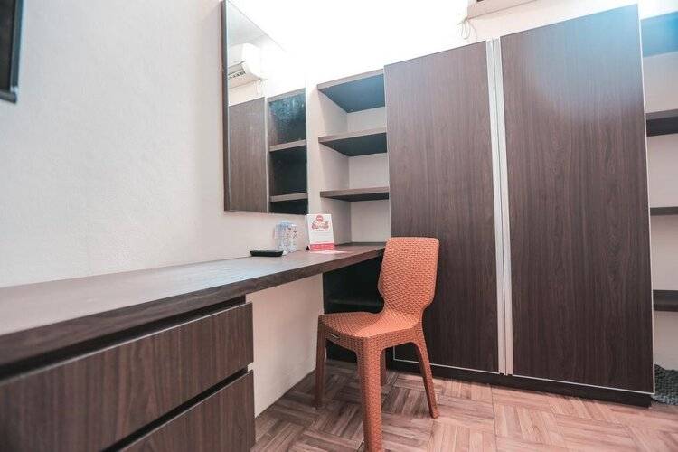 Oyo 141 Fatmawati Cozy Residence