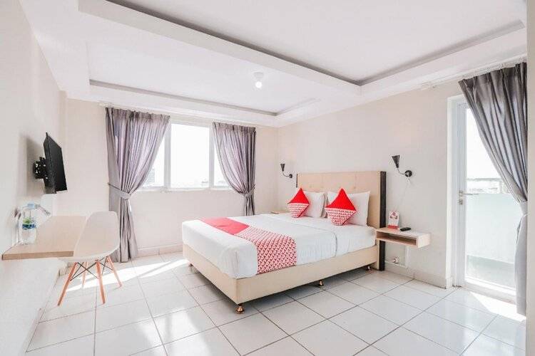Flagship 210 Amethyst Kemayoran